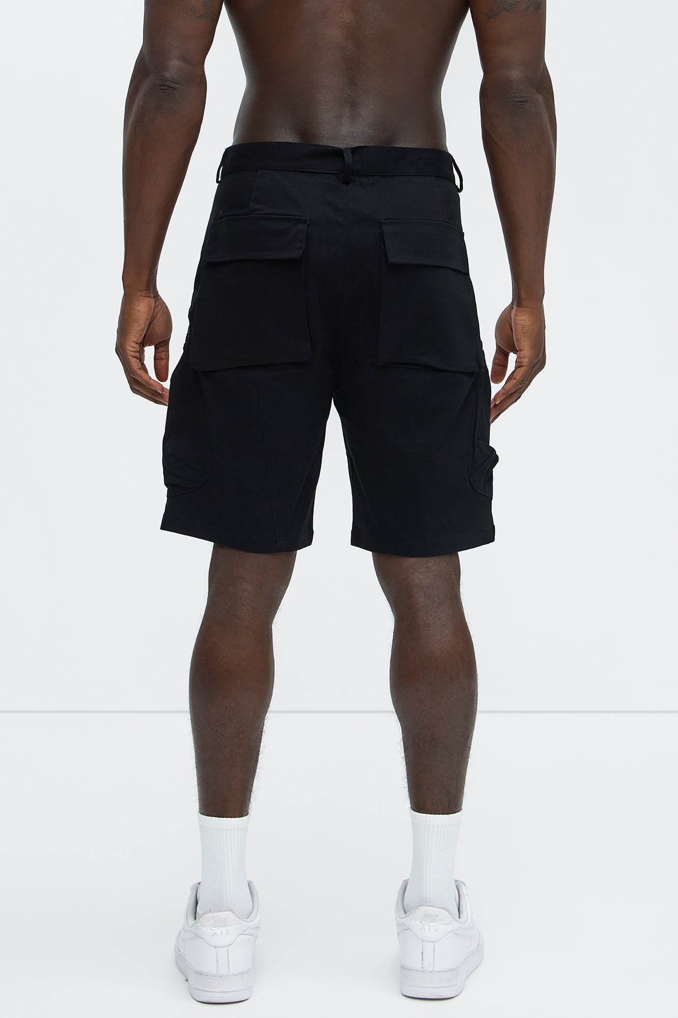https://cdn.shopify.com/s/files/1/0293/9277/files/02-12-25_S7_44_HD24B3326SH_Black_CZ_DJ_11-18-08_68409_PXF.jpg?v=1739558953