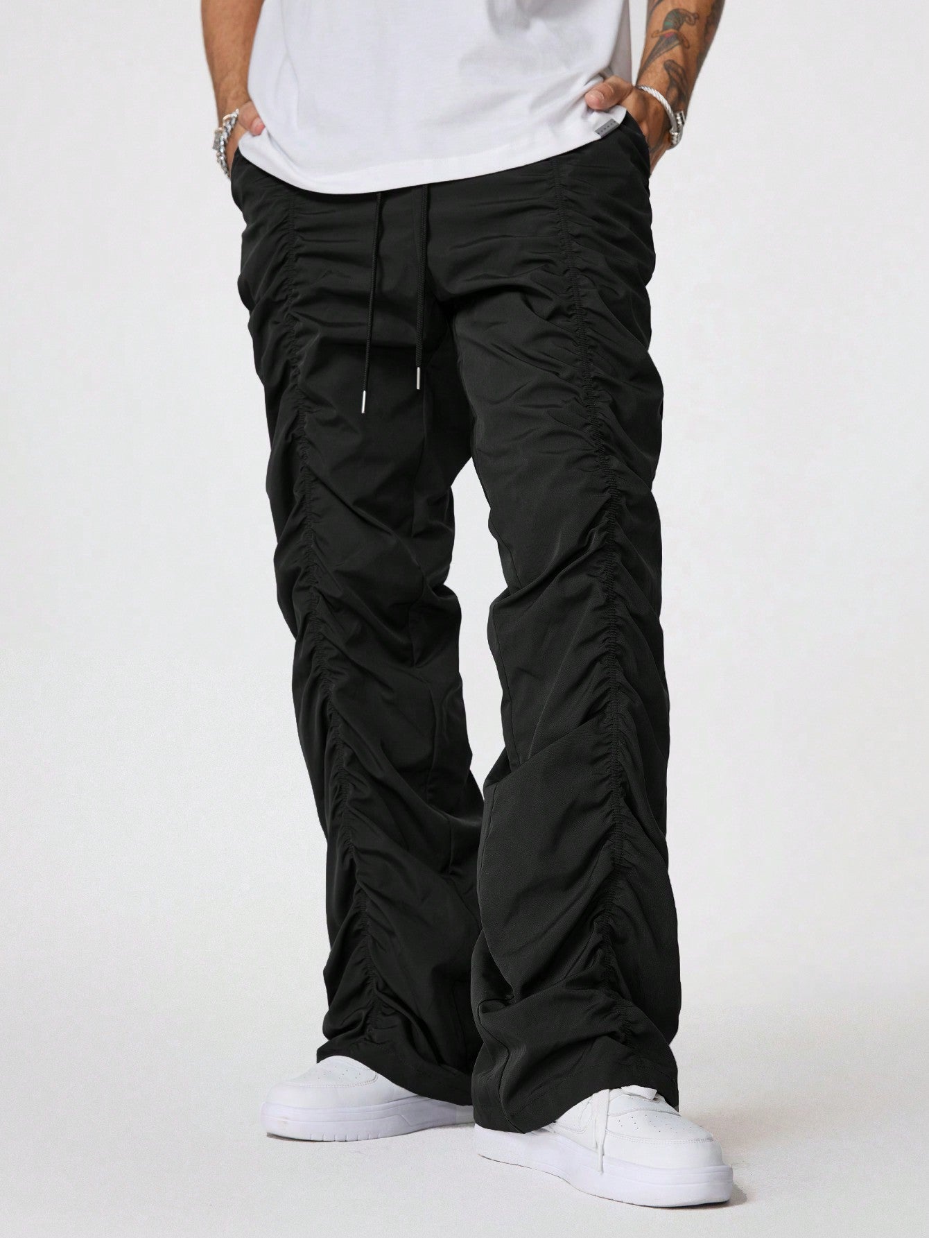 Manfinity StreetEZ Men's Solid Color Drawstring Casual Straight Leg Pants